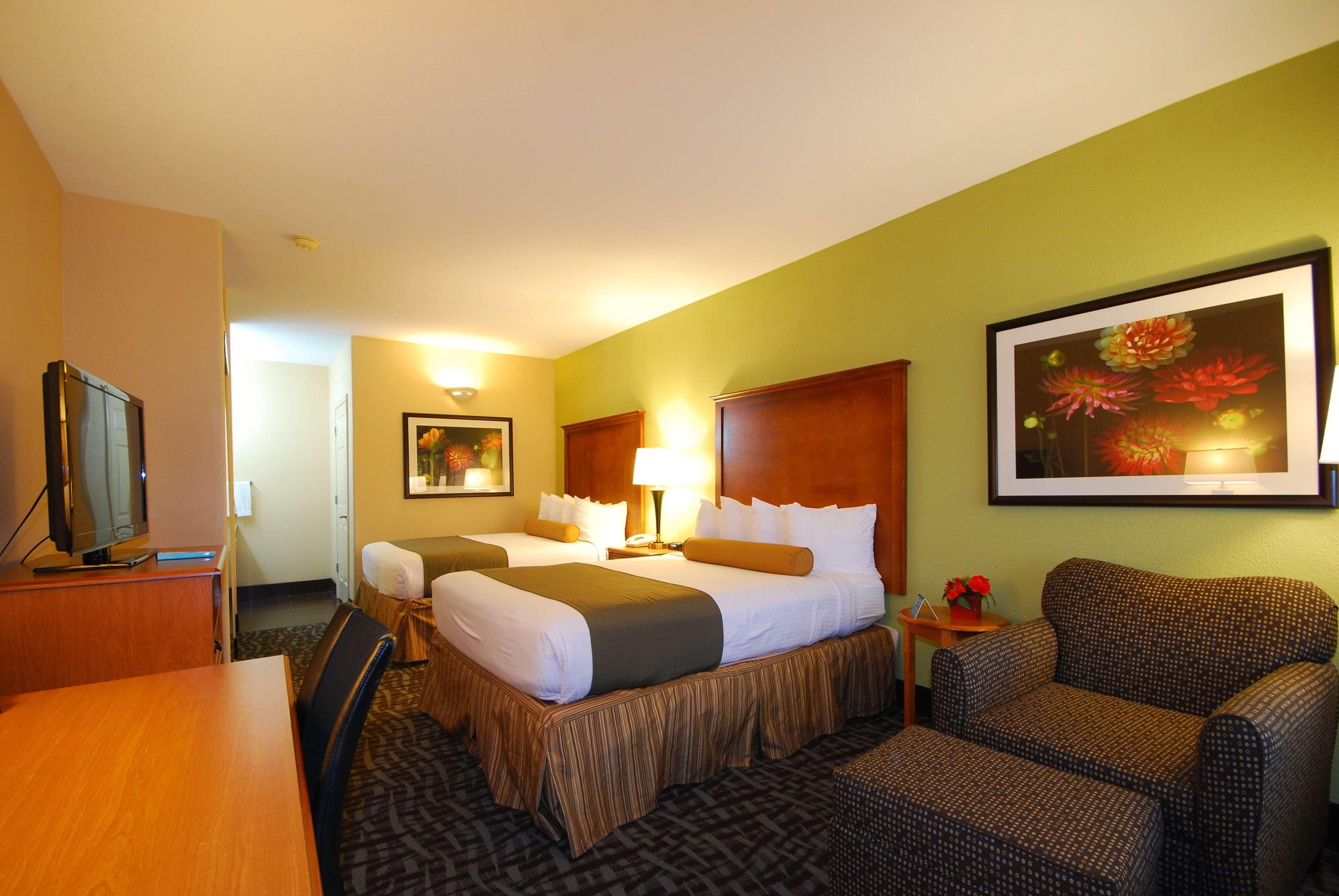 Best Western Plus Emerald Inn & Suites Garden City Kültér fotó