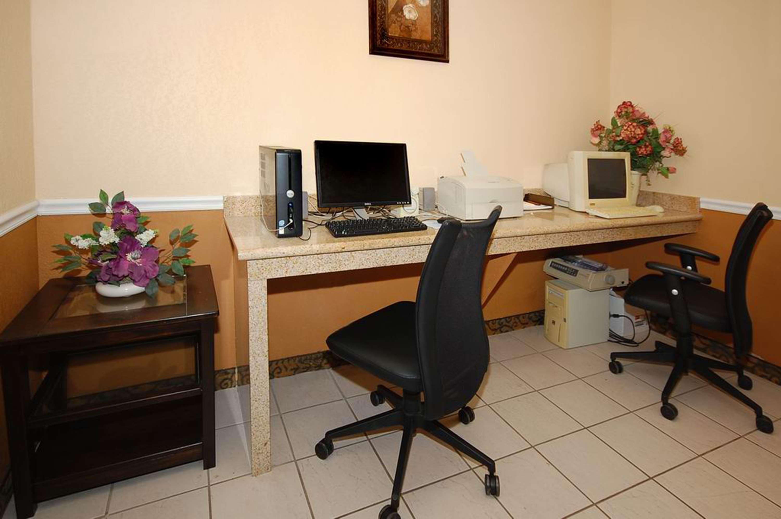 Best Western Plus Emerald Inn & Suites Garden City Kültér fotó