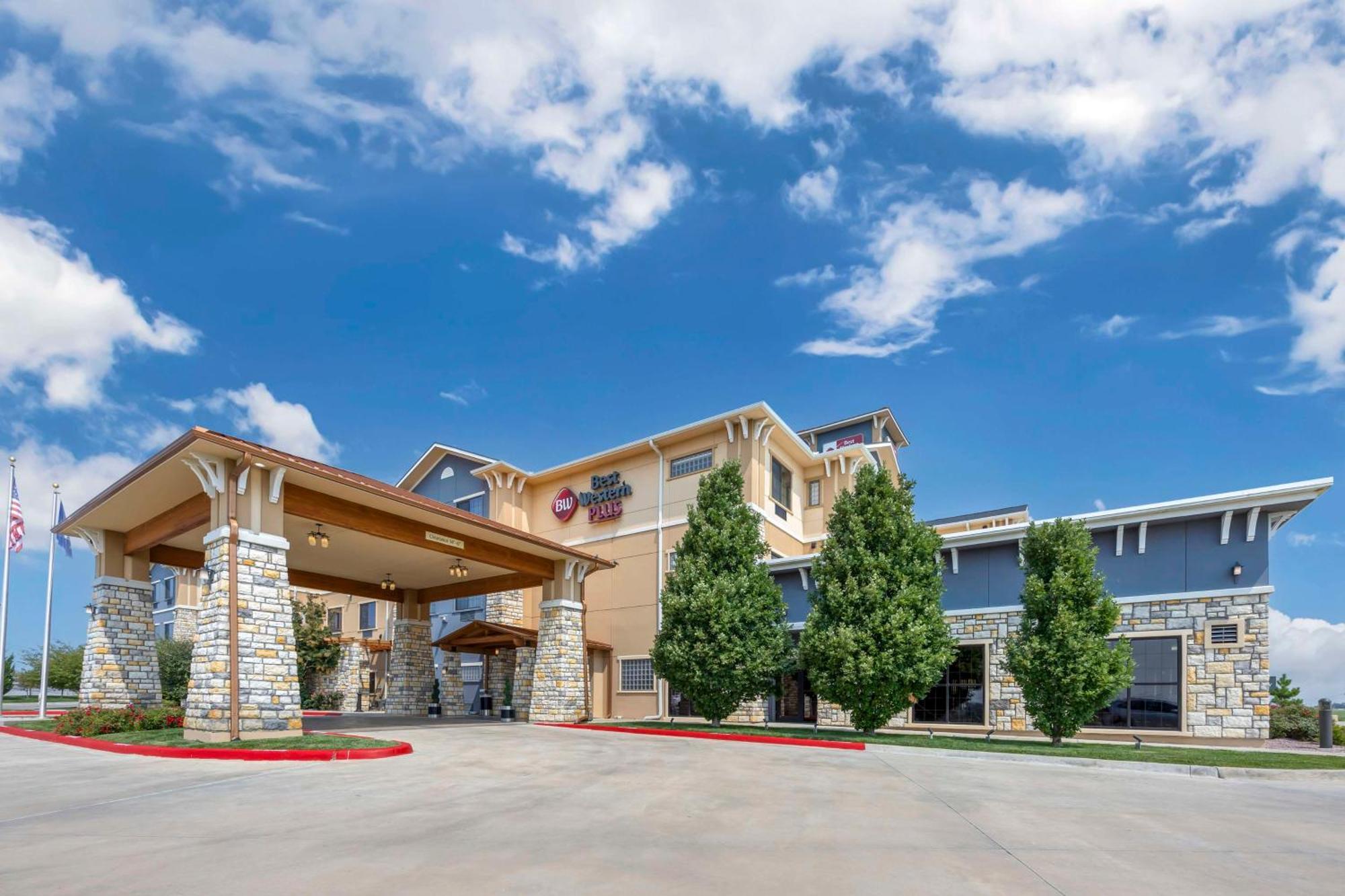 Best Western Plus Emerald Inn & Suites Garden City Kültér fotó