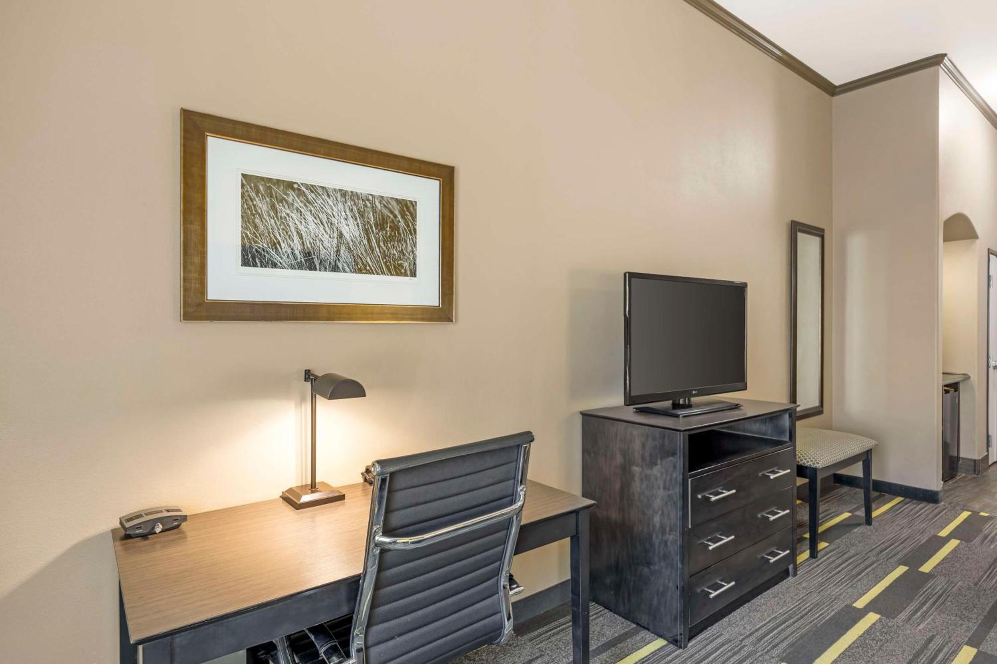 Best Western Plus Emerald Inn & Suites Garden City Kültér fotó