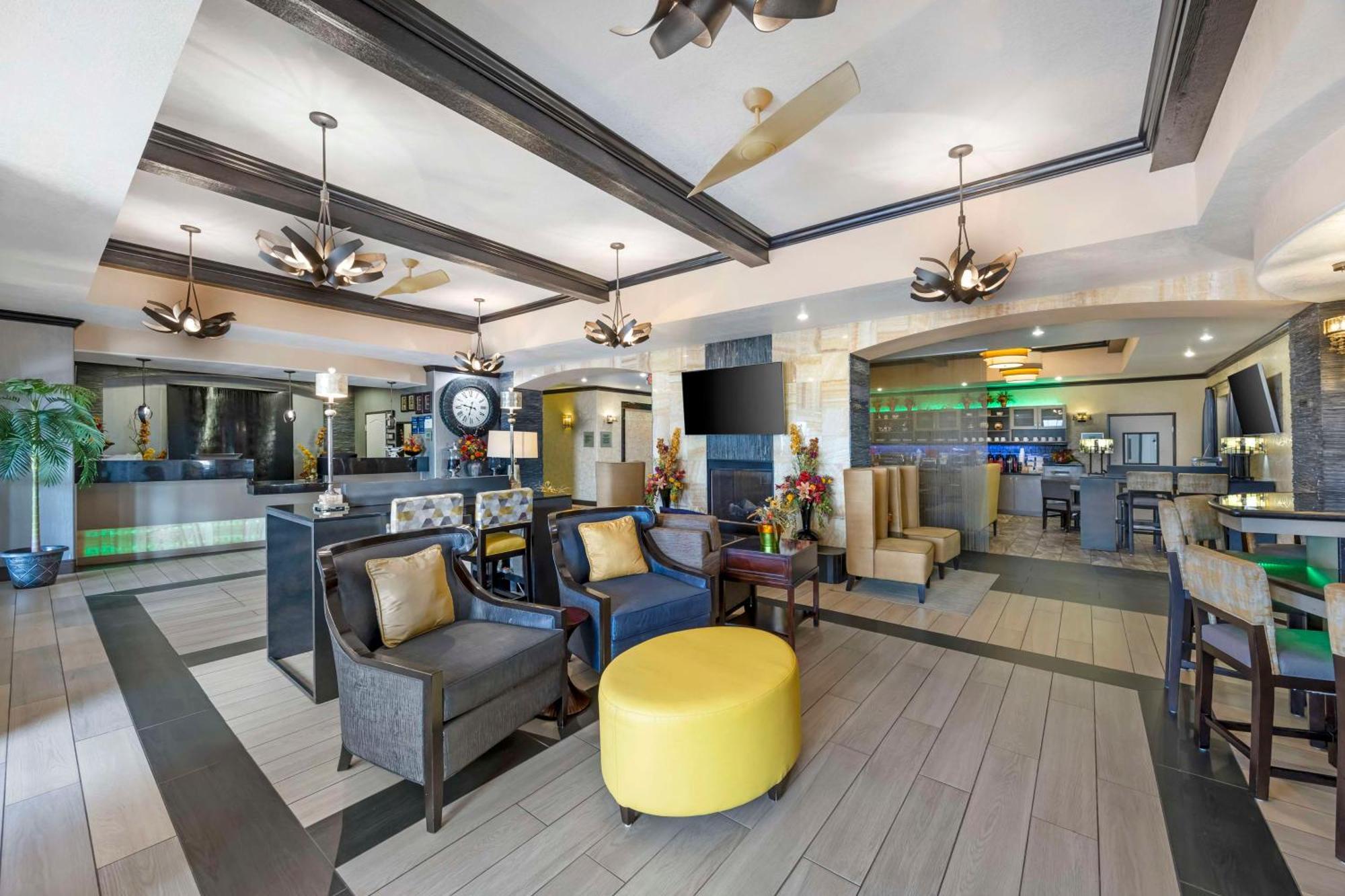Best Western Plus Emerald Inn & Suites Garden City Kültér fotó